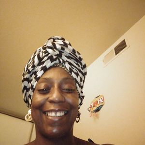 Meet your Posher, Gloria